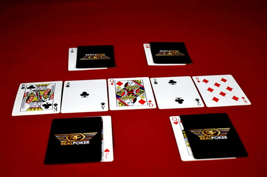 Strategies for better poker play Tips for beginners