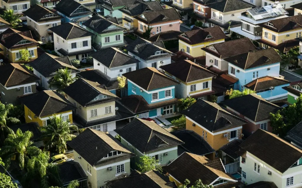 Flipping Older Homes: Resources for Updating Old Houses